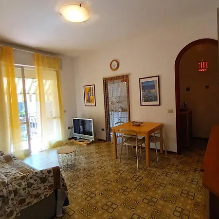 Lägenhet A Due Passi Dal Mare *